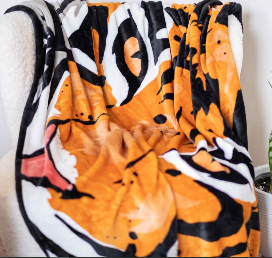 Eye of the Tiger Throw